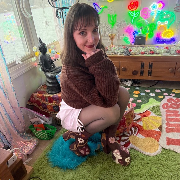 Meet your Posher, Sacha - Picture 15 of 16